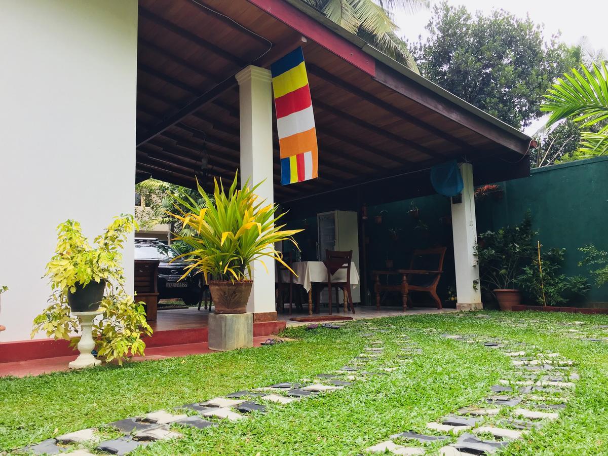 Villa Begonia Katugastota Exterior foto